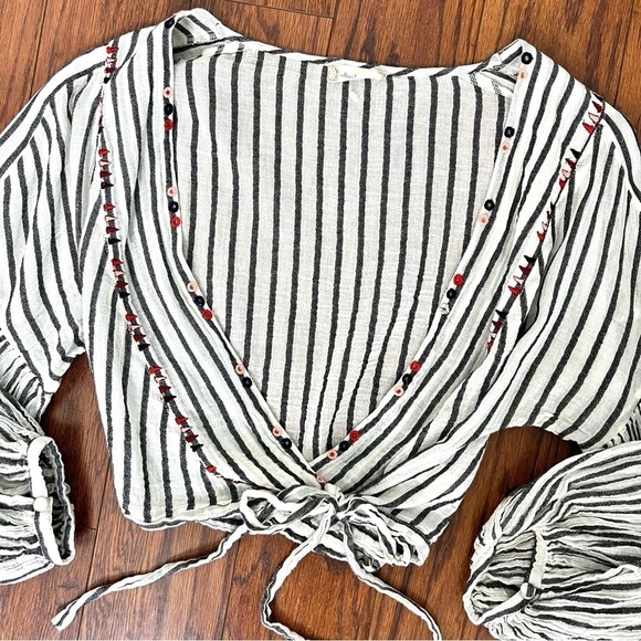 Altar’d State Cropped Stripe Wrapped Balloon Sleeve Embroidered Blouse Medium - Picture 15 of 16